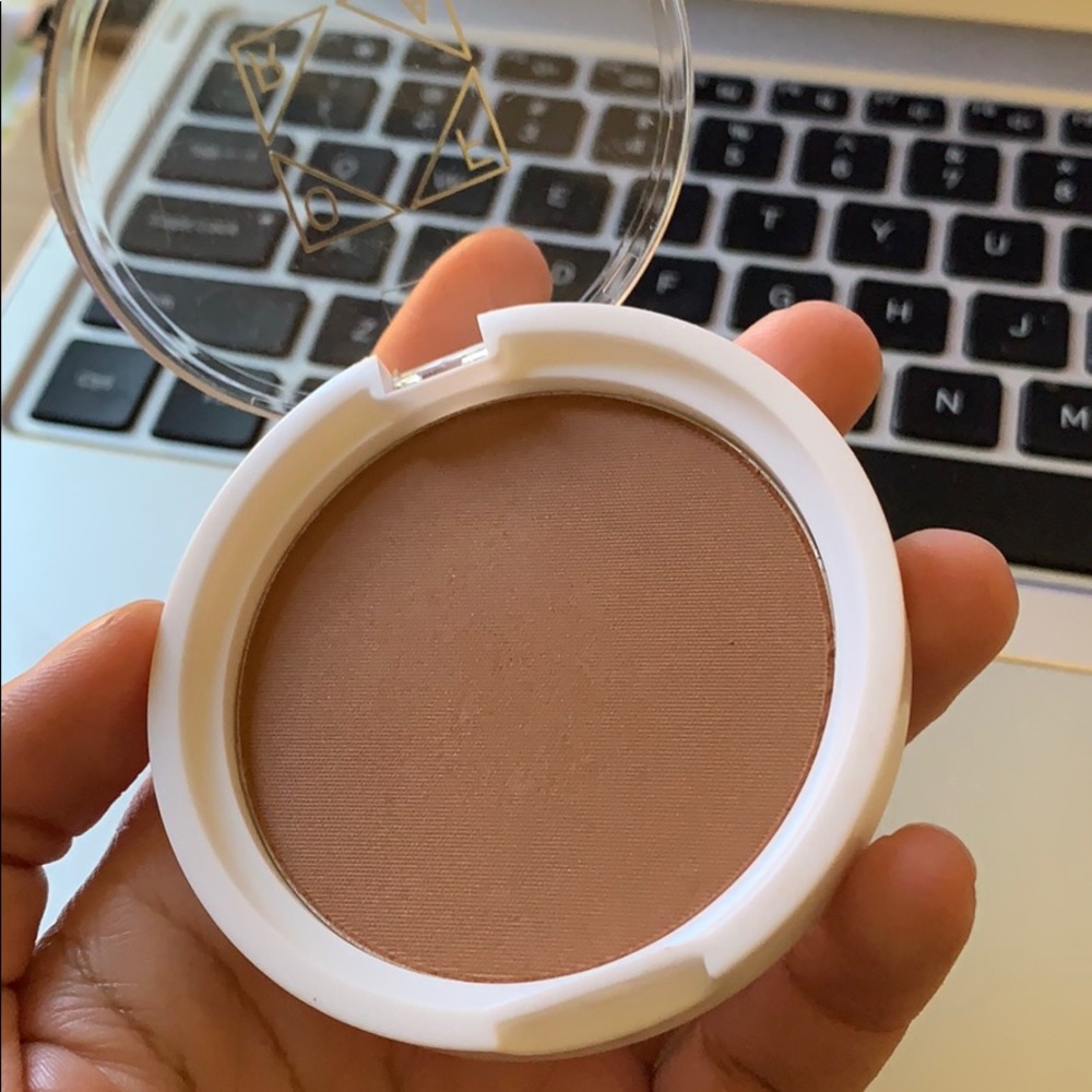 Ofra bronzer versatile matte